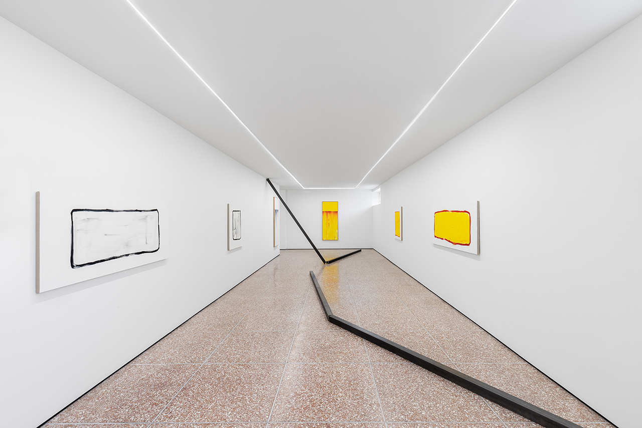 Amarillo casi Rojo, casi Azul : Francisco Ugarte