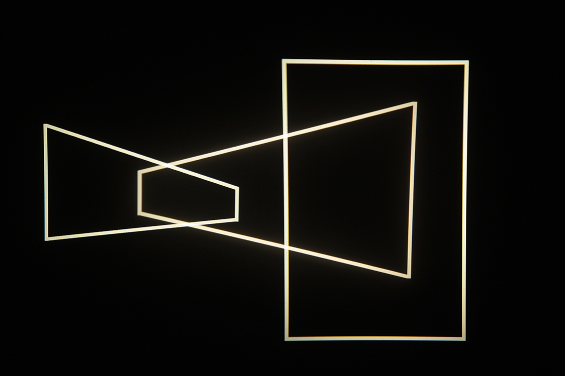 Sin título (tres proyectores 2, fotografías), 2013 : Francisco Ugarte