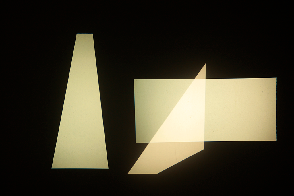 Sin título (tres proyectores, fotografías), 2013 : Francisco Ugarte