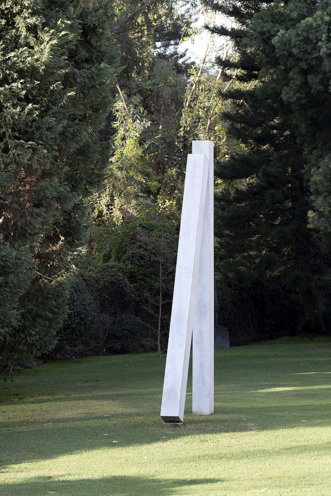 Dos monolitos de concreto de 20x20x130 cm cada uno, 2020 : Francisco Ugarte