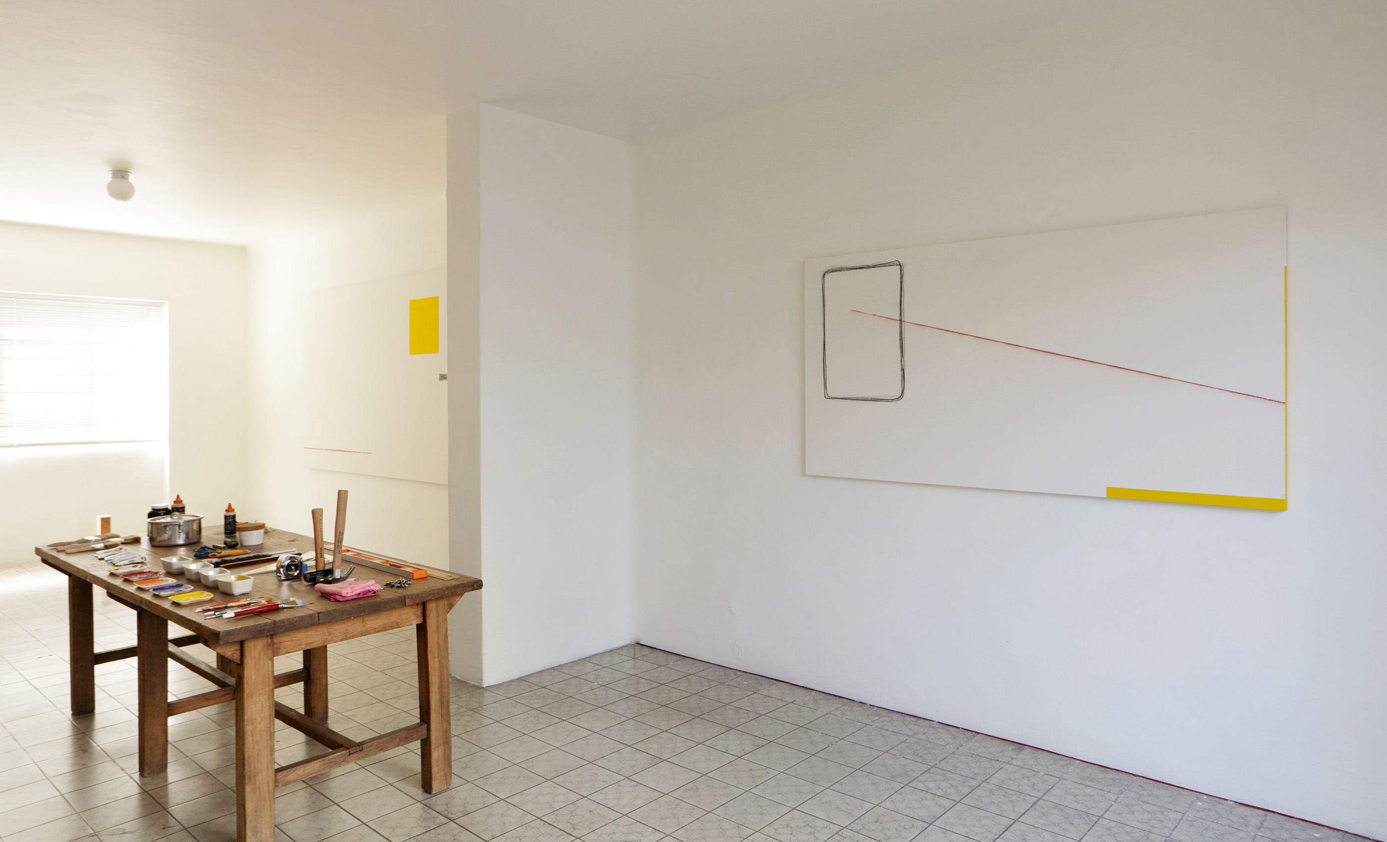 Óleo amarillo, tiralíneas y carboncillo, 2020 : Francisco Ugarte