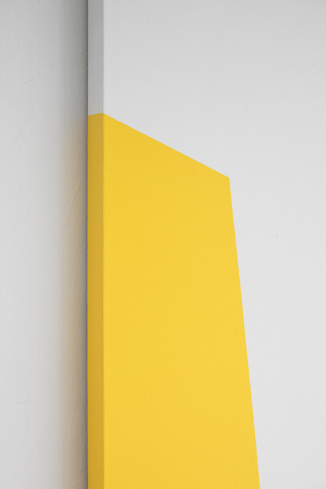 Óleo amarillo, tiralíneas y carboncillo, 2020 : Francisco Ugarte